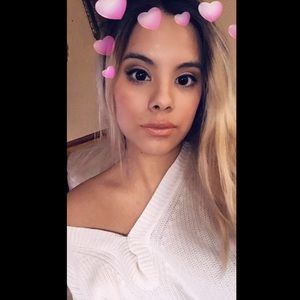 Meet your Posher, Edith